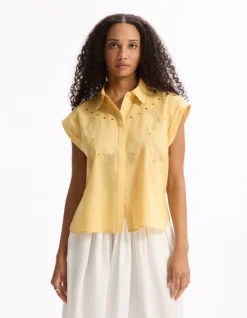 Celio Chemisier sans manches brodé - jaune^Femme Chemises & Blouses